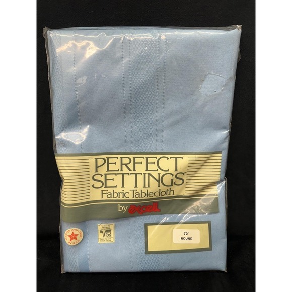 Perfect Settings by Excell Other - Vintage Round Blue Tablecloth Wedgewood Perfect Settings Excell GrannyCore 70"